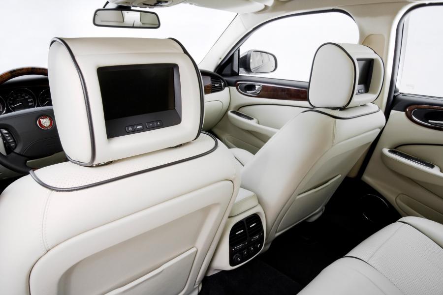  Jaguar XJ AJ14 by Arden 2008 года  (фото 11 из 11)